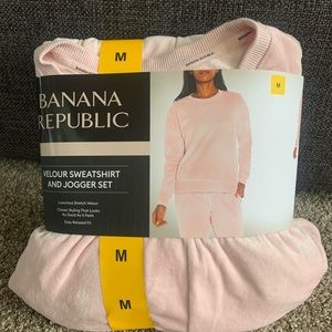 Brand New banana republic velour sweatshirt and jogger set